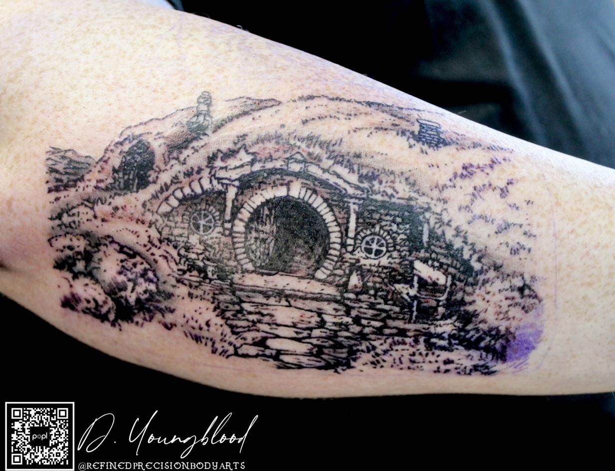 Hobbit house door