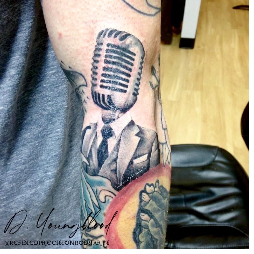 Microphone
