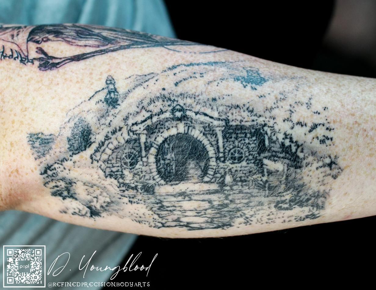 Hobbit house door — view 2