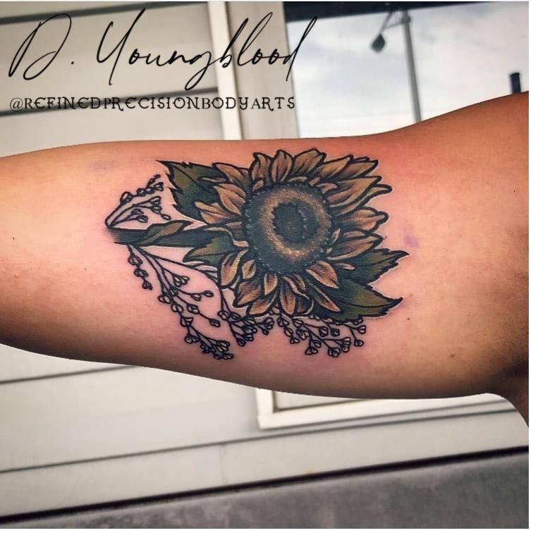 Sunflower and baby’s breath
